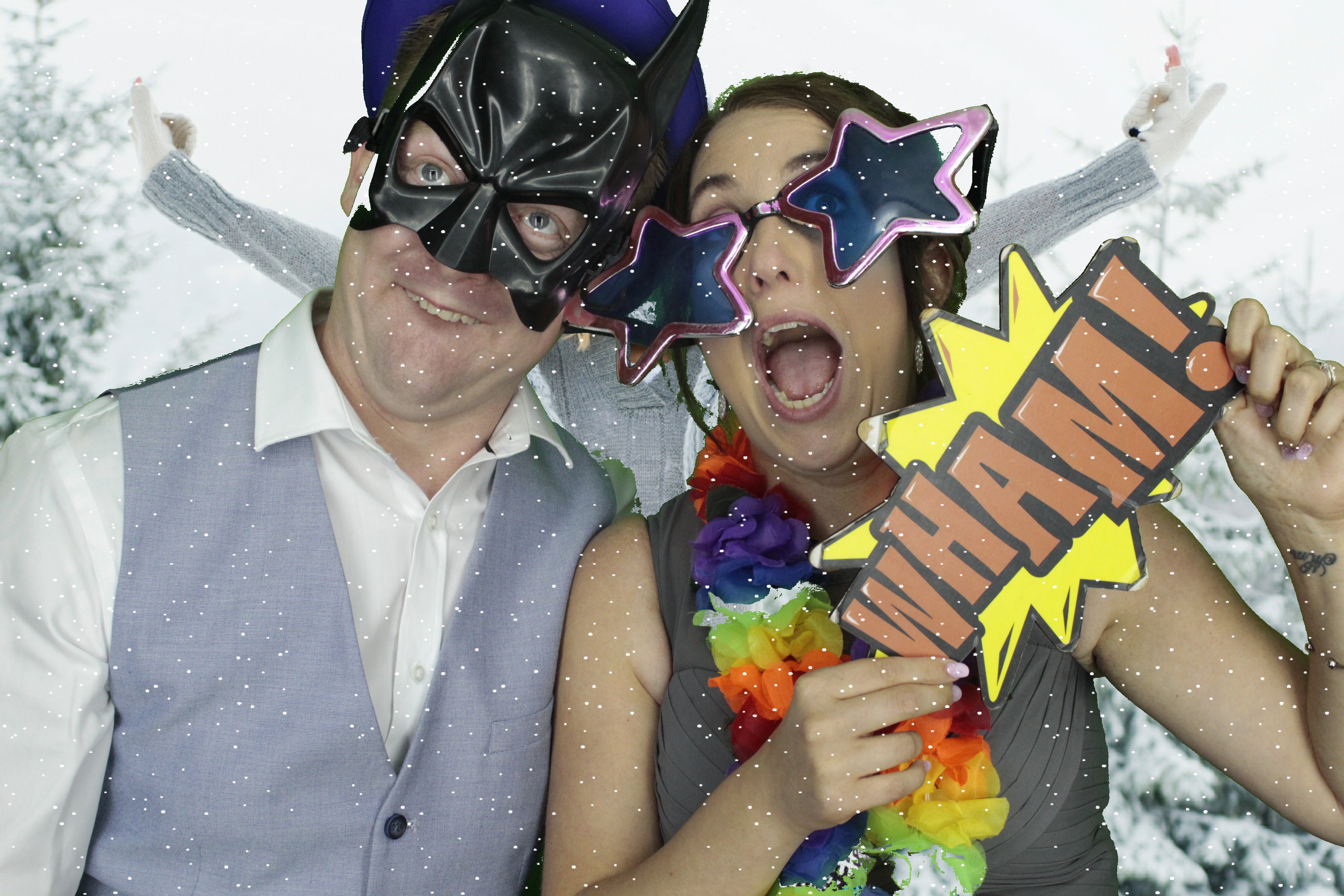 Nikki & Simon | View more photos from the event at gallery.myphotoboothexperience.co.uk/u/MyPhotoBoothExperienceLtd/Nikki-Simon
